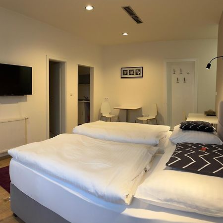 Rozmaryn Rooms & Apartments Rakovník エクステリア 写真