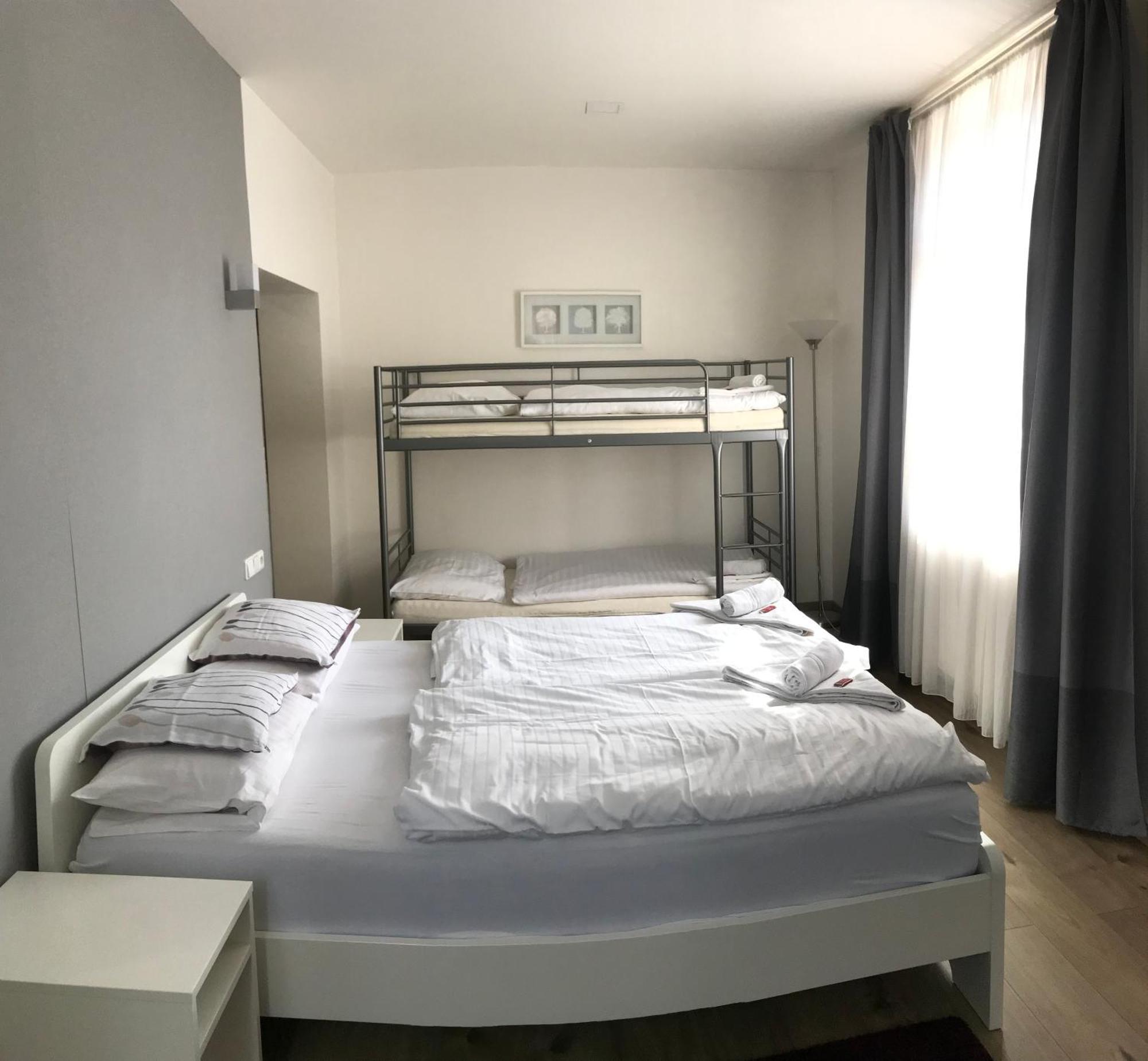 Rozmaryn Rooms & Apartments Rakovník エクステリア 写真