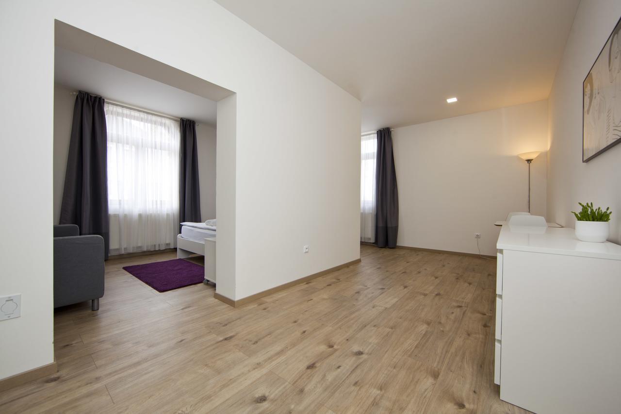 Rozmaryn Rooms & Apartments Rakovník エクステリア 写真